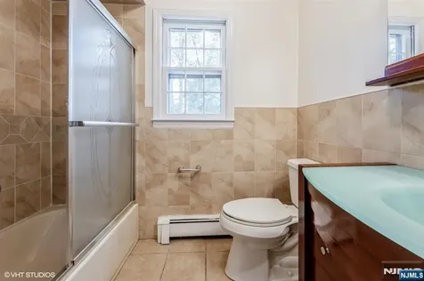 275 Taft Court Paramus NJ 07652