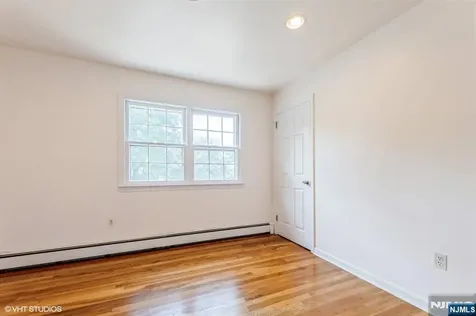 275 Taft Court Paramus NJ 07652