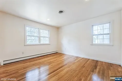 275 Taft Court Paramus NJ 07652