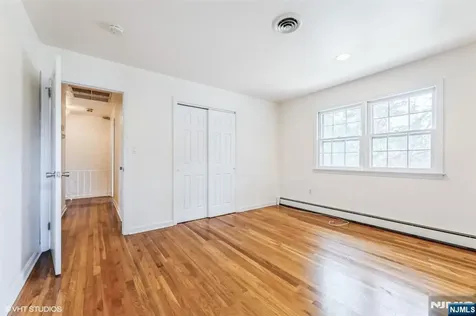 275 Taft Court Paramus NJ 07652