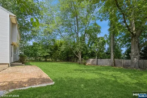 275 Taft Court Paramus NJ 07652