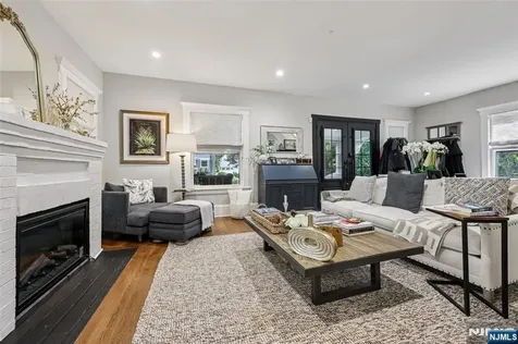44 Washington Place Ridgewood NJ 07450