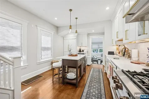 44 Washington Place Ridgewood NJ 07450