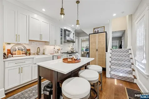 44 Washington Place Ridgewood NJ 07450