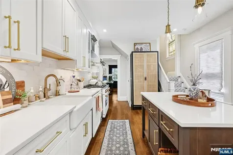 44 Washington Place Ridgewood NJ 07450