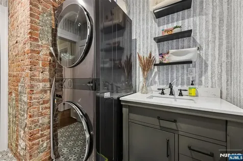 44 Washington Place Ridgewood NJ 07450