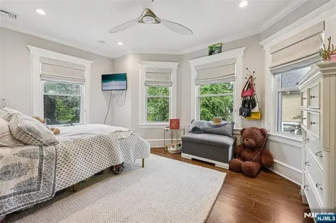 44 Washington Place Ridgewood NJ 07450