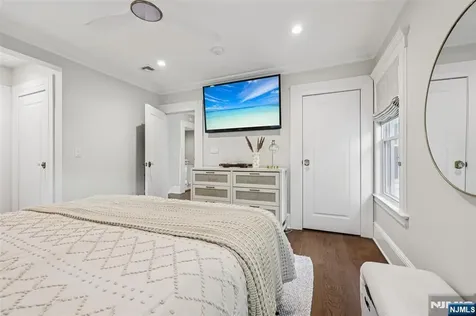 44 Washington Place Ridgewood NJ 07450