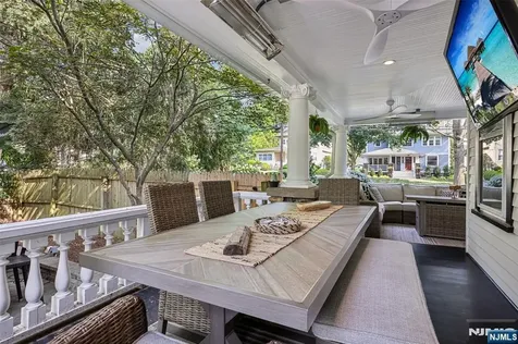 44 Washington Place Ridgewood NJ 07450