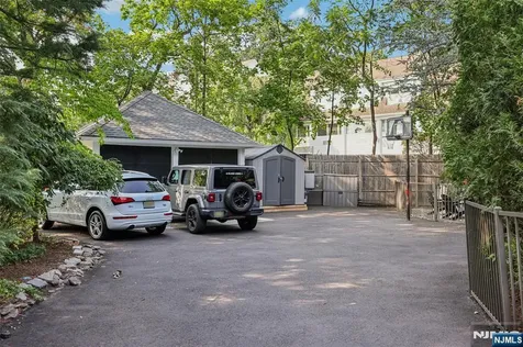 44 Washington Place Ridgewood NJ 07450