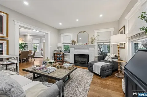 44 Washington Place Ridgewood NJ 07450
