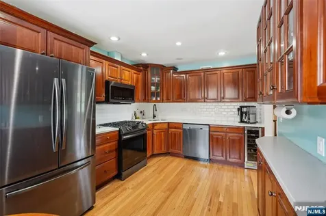 130 Bunker Hill Road Wayne NJ 07470