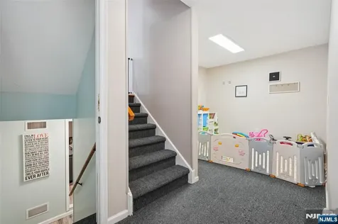 130 Bunker Hill Road Wayne NJ 07470