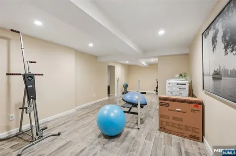 130 Bunker Hill Road Wayne NJ 07470