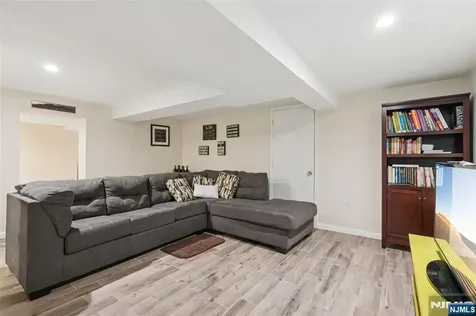 130 Bunker Hill Road Wayne NJ 07470