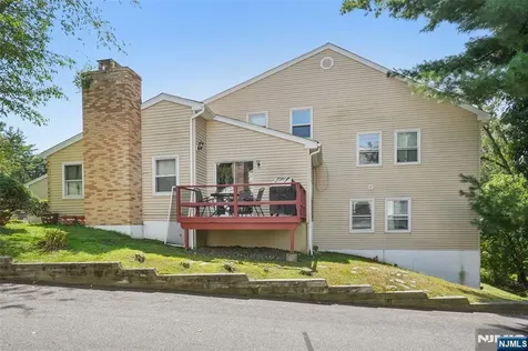 130 Bunker Hill Road Wayne NJ 07470