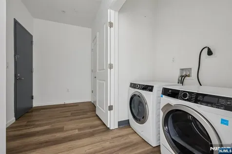 2 Executive Drive Fort Lee NJ 07024