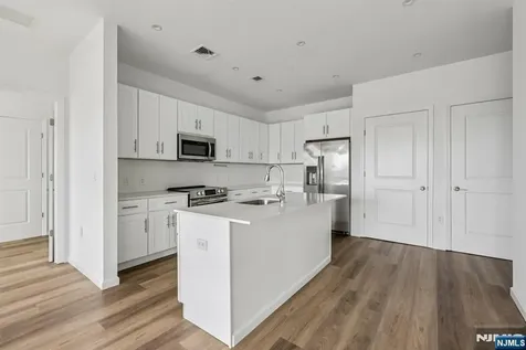 2 Executive Drive Fort Lee NJ 07024