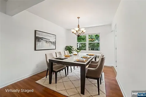 12 Spruce Ho-ho-kus NJ 07423