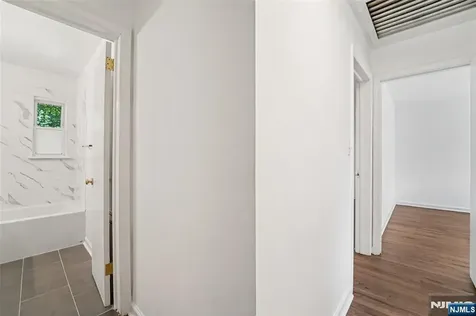 12 Spruce Ho-ho-kus NJ 07423