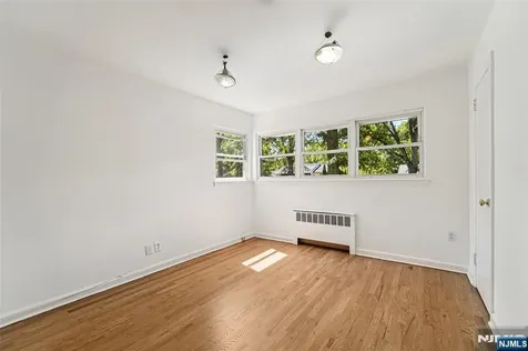 12 Spruce Ho-ho-kus NJ 07423