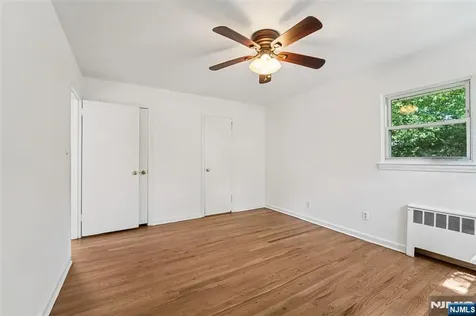 12 Spruce Ho-ho-kus NJ 07423