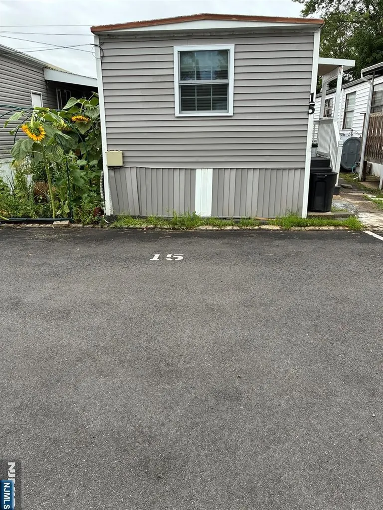 15 Second Lodi NJ 07644