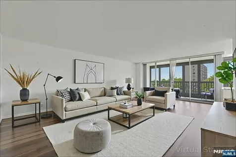 5 Horizon Road Fort Lee NJ 07024