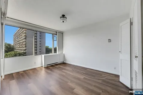 5 Horizon Road Fort Lee NJ 07024