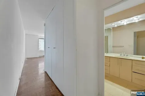 5 Horizon Road Fort Lee NJ 07024