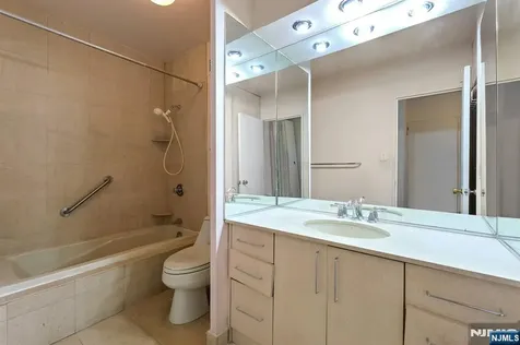 5 Horizon Road Fort Lee NJ 07024
