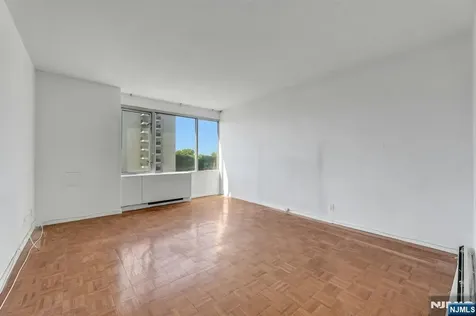 5 Horizon Road Fort Lee NJ 07024
