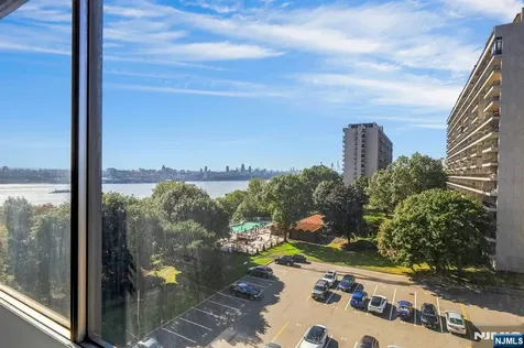5 Horizon Road Fort Lee NJ 07024