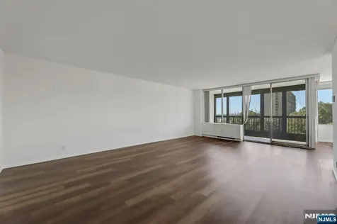 5 Horizon Road Fort Lee NJ 07024