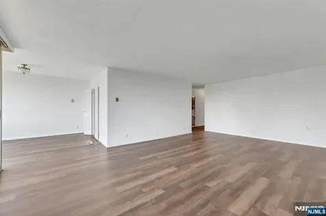 5 Horizon Road Fort Lee NJ 07024