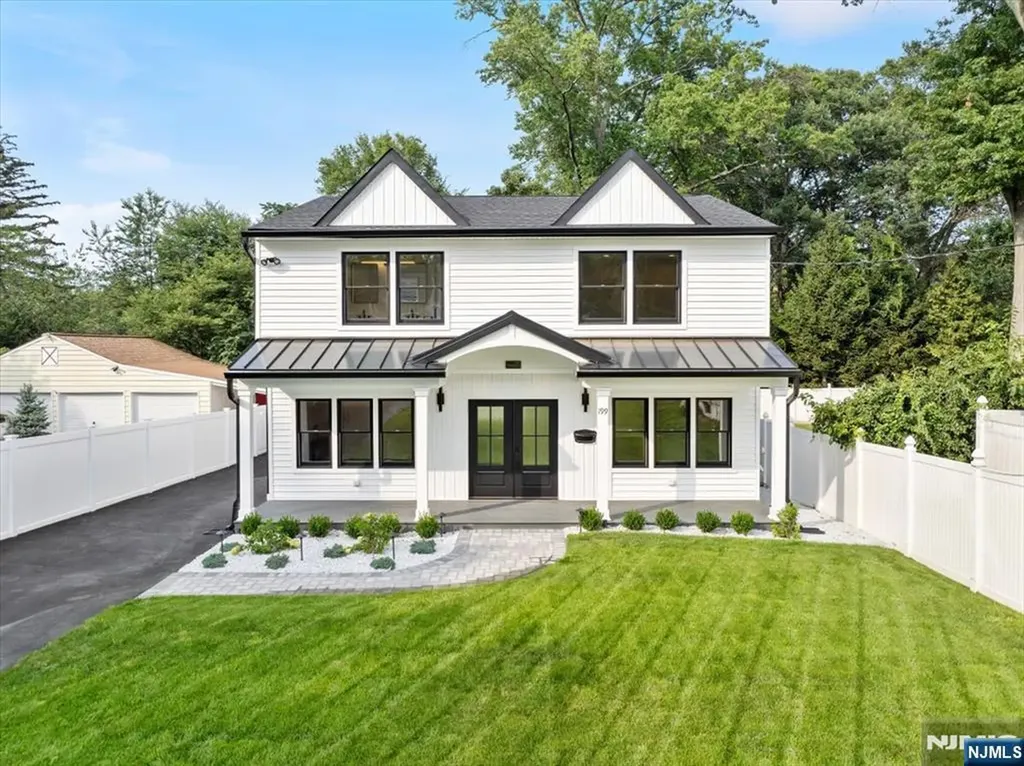 199 Midwood Road Paramus NJ 07652