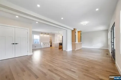 199 Midwood Road Paramus NJ 07652