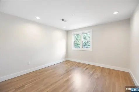 199 Midwood Road Paramus NJ 07652