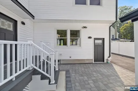 199 Midwood Road Paramus NJ 07652