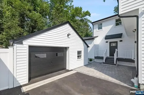 199 Midwood Road Paramus NJ 07652