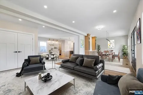 199 Midwood Road Paramus NJ 07652