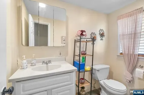 27 Donaldson Avenue Rutherford NJ 07070