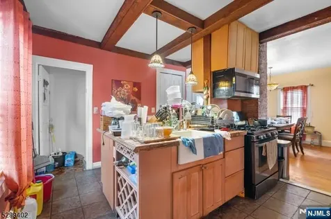 27 Donaldson Avenue Rutherford NJ 07070