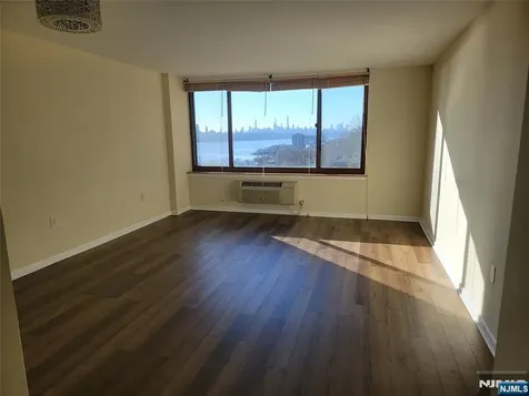 100 Old Palisade Road Fort Lee NJ 07024