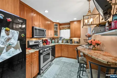448 Sutton Avenue Hackensack NJ 07601
