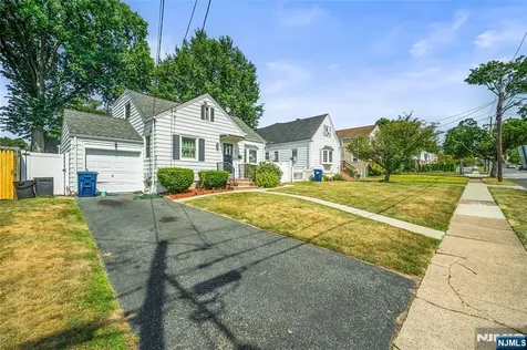 448 Sutton Avenue Hackensack NJ 07601