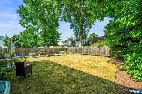 448 Sutton Avenue Hackensack NJ 07601