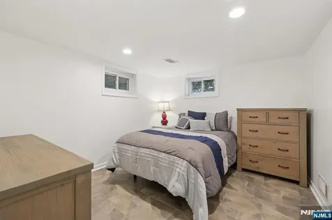 88 Hill Court Pompton Lakes NJ 07442