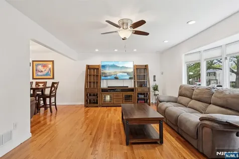 88 Hill Court Pompton Lakes NJ 07442