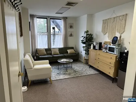 60 Chestnut Englewood NJ 07631